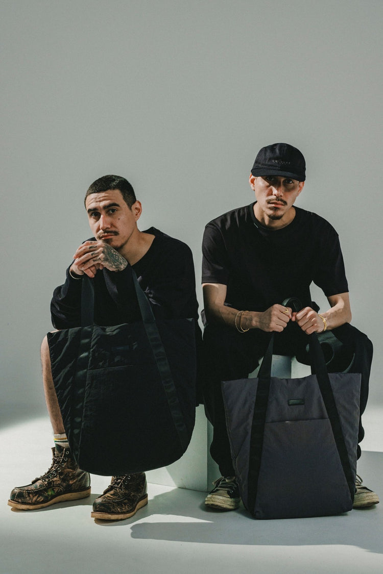 Two Face Puffer Tote Bag Black